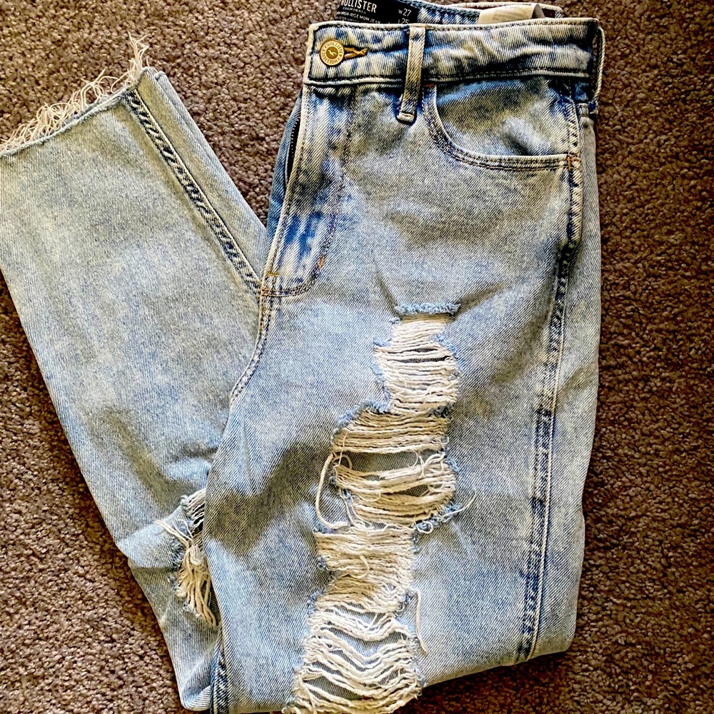 Hollister ultra high-rise mom jeans